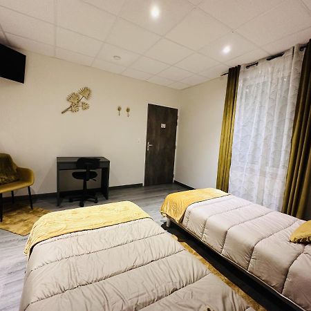 勒泰勒L'Entrepotes住宿加早餐旅馆 外观 照片